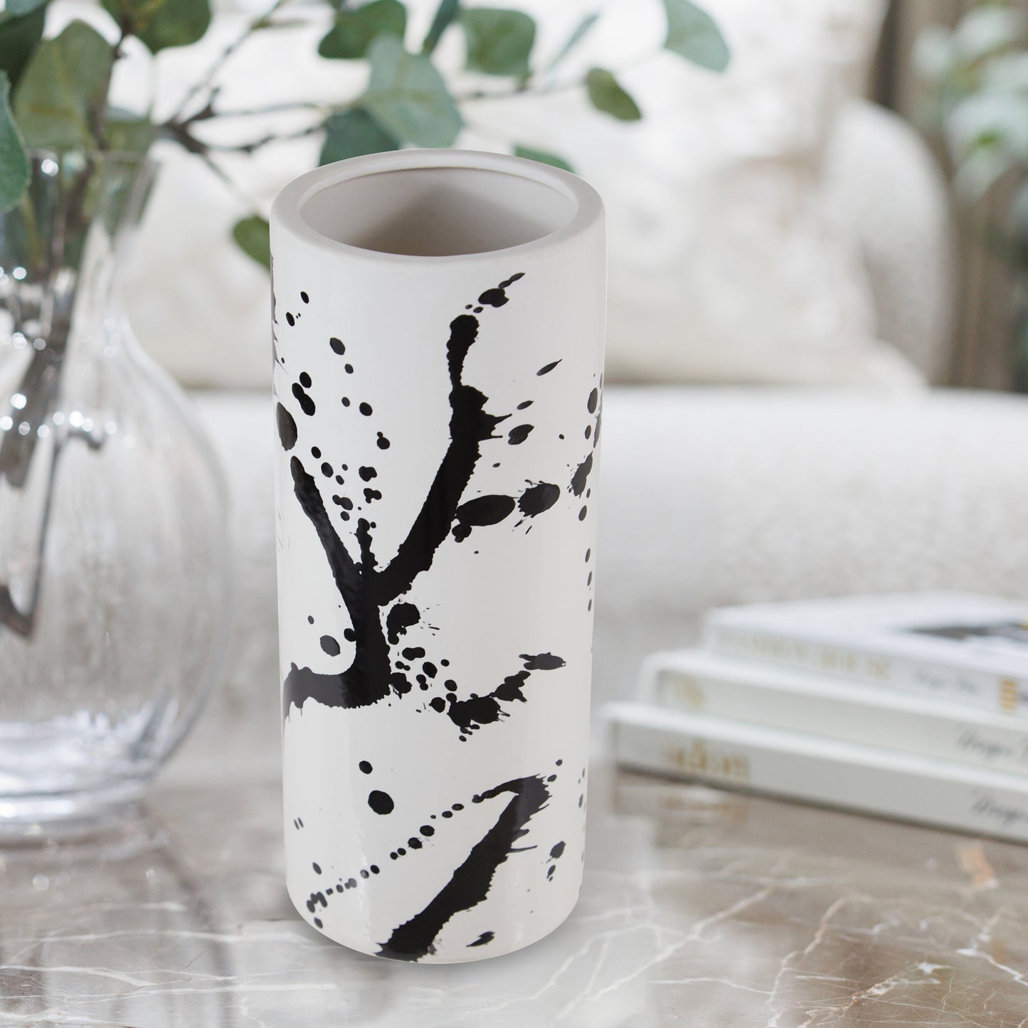 Sorrell Black And White Ceramic Vase