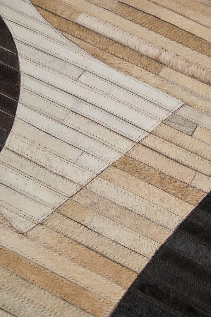 Bosie Safira Small Abstract Hair On Leather Rug - Macro