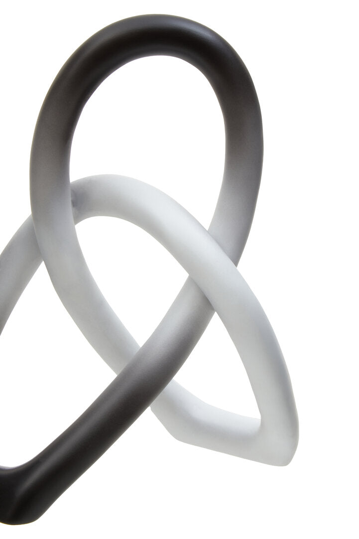 Broc Ombre Black and White Knot Sculpture - Macro