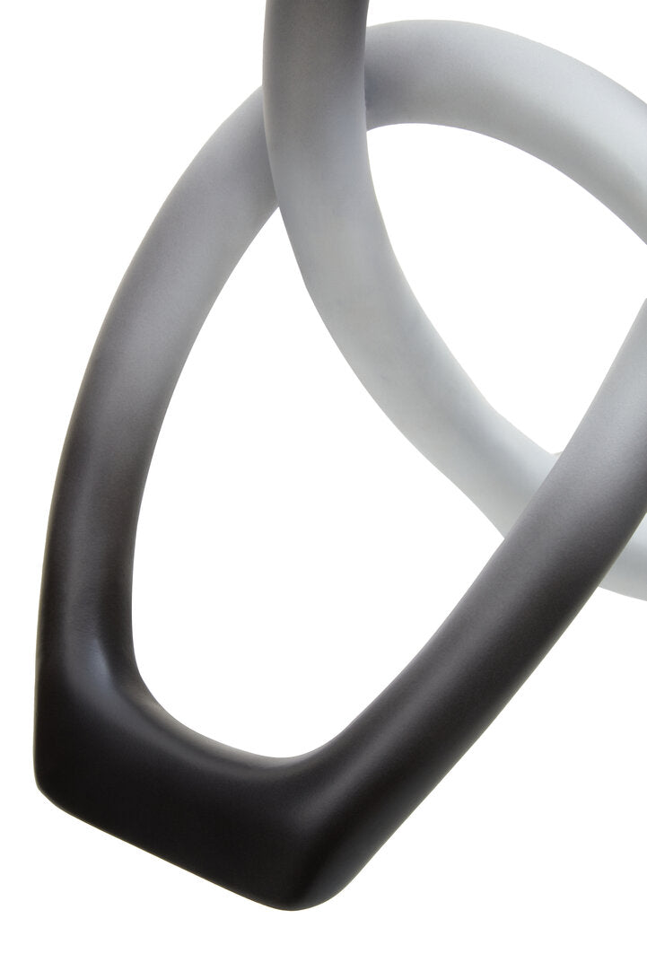 Broc Ombre Black and White Knot Sculpture - Macro