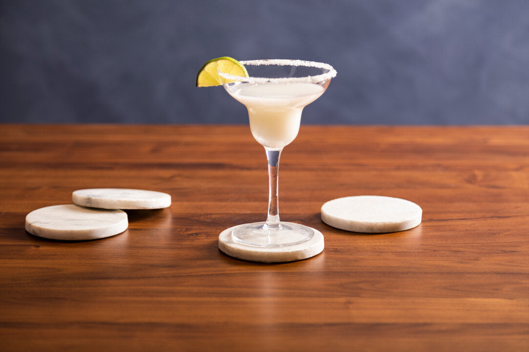 Kindia Set of 4 White Marble Round Coasters - Lifestyle