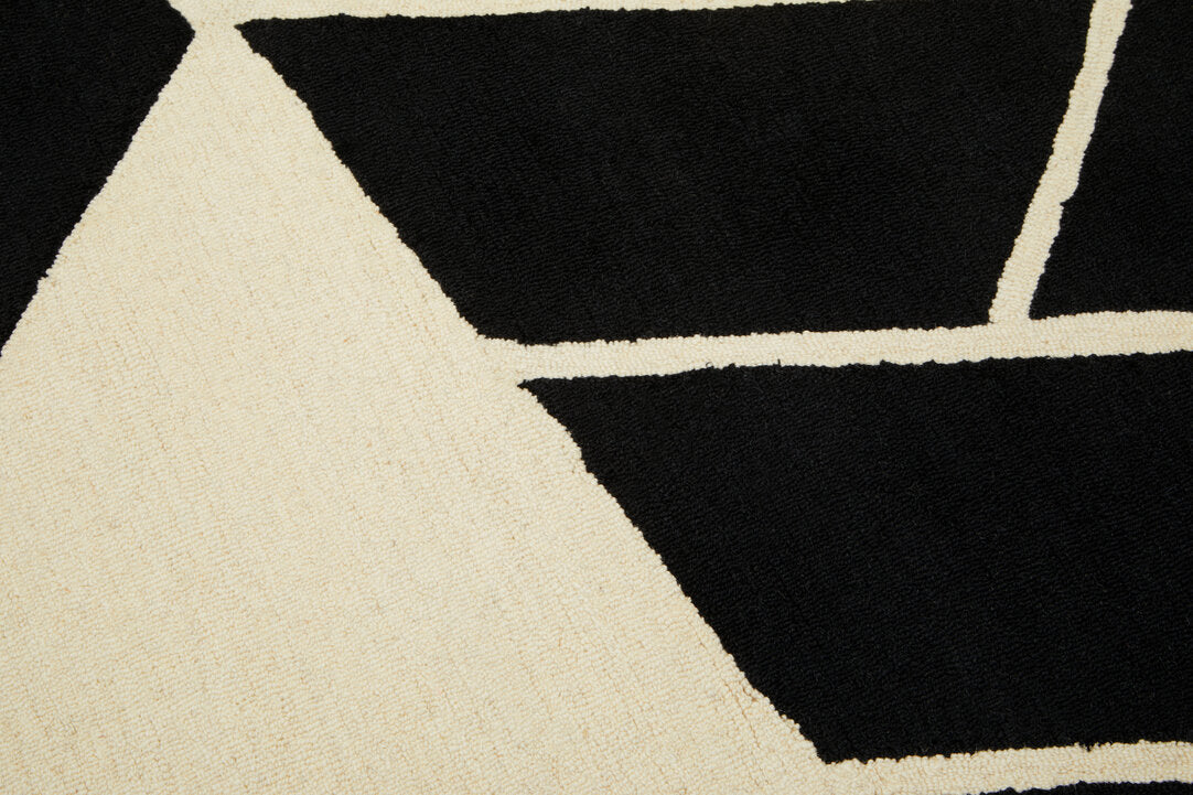 Bosie Milana Large Black and White Geometric Rug - Macro