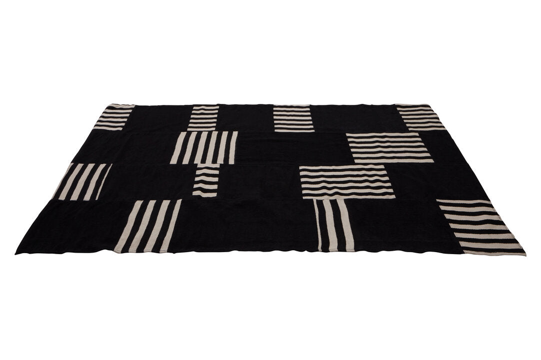 Bosie Black And White Rug - Additional