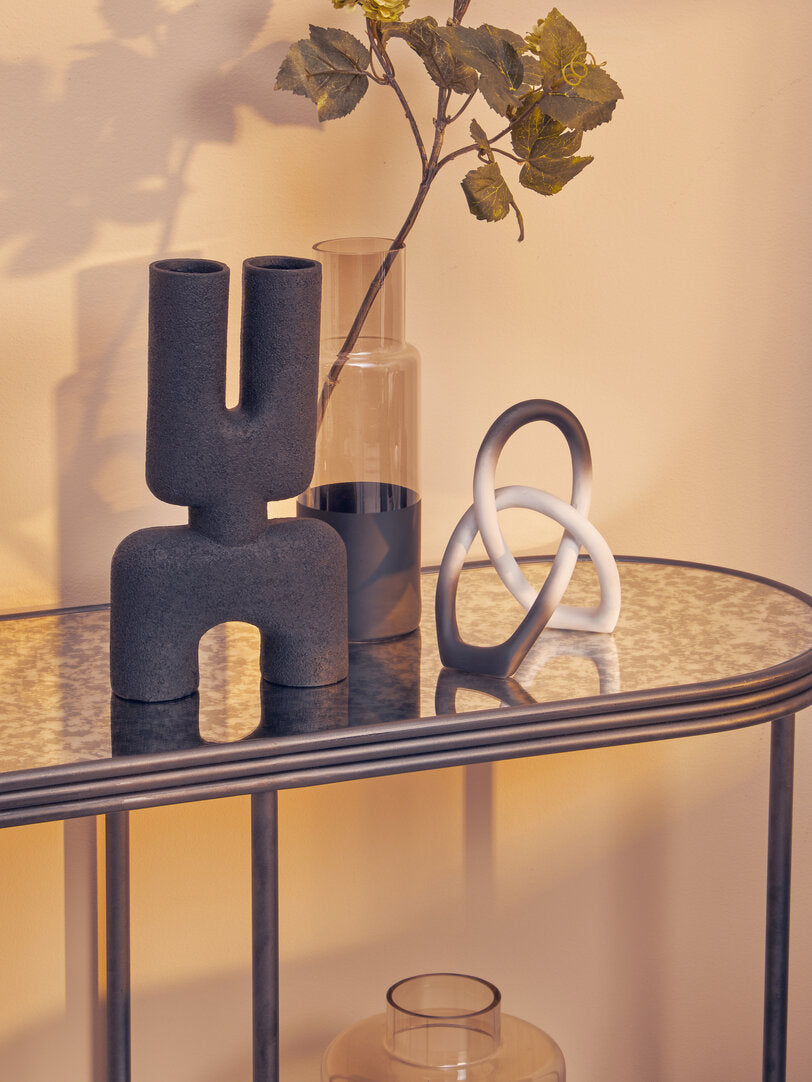 Broc Ombre Black and White Knot Sculpture - Lifestyle