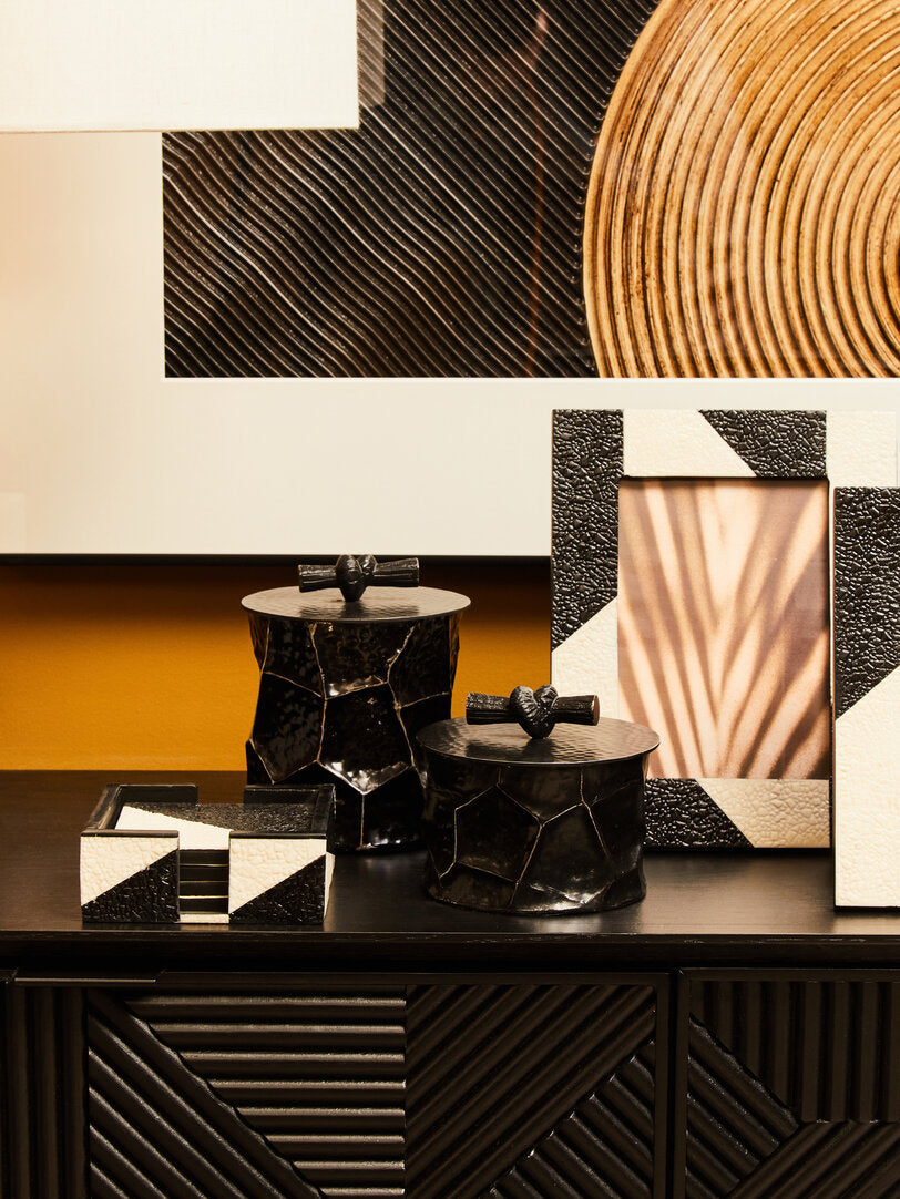 Ezra Set Of Four Black And White Coasters With Holder - Lifestyle