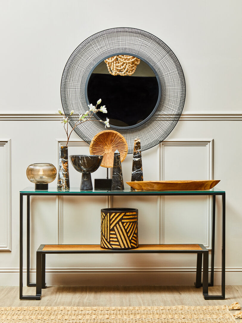 Salmo Small Black Marble Obelisk - Lifestyle