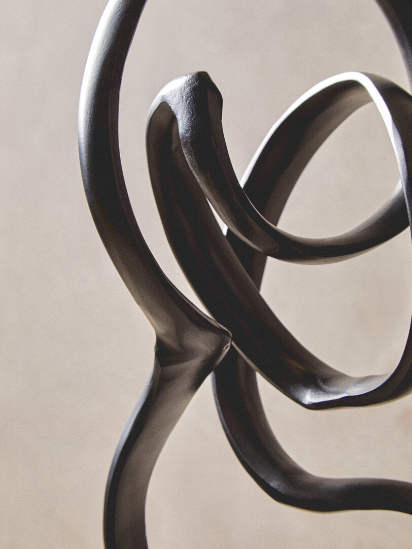 Mirano Black Finish Aluminium Knot Sculpture - Lifestyle