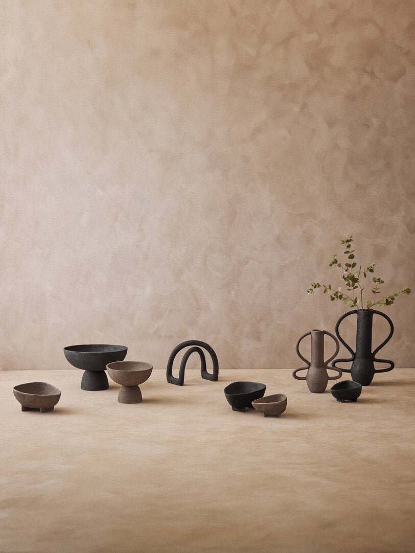 Deriva Textured Black Sculpture