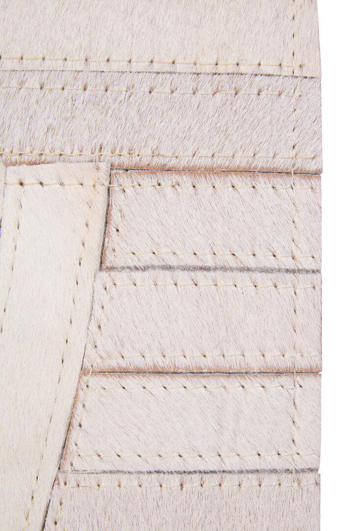 Bosie Safira Large Natural Hair On Leather Rug - Macro