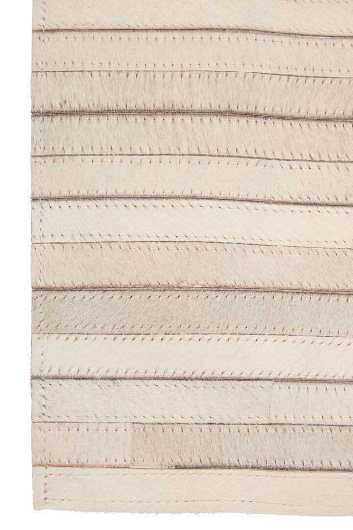 Bosie Safira Small Natural Hair On Leather Rug - Macro