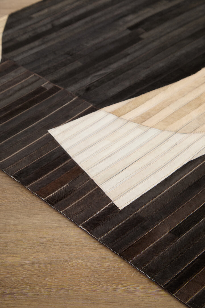 Bosie Safira Small Abstract Hair On Leather Rug - Lifestyle