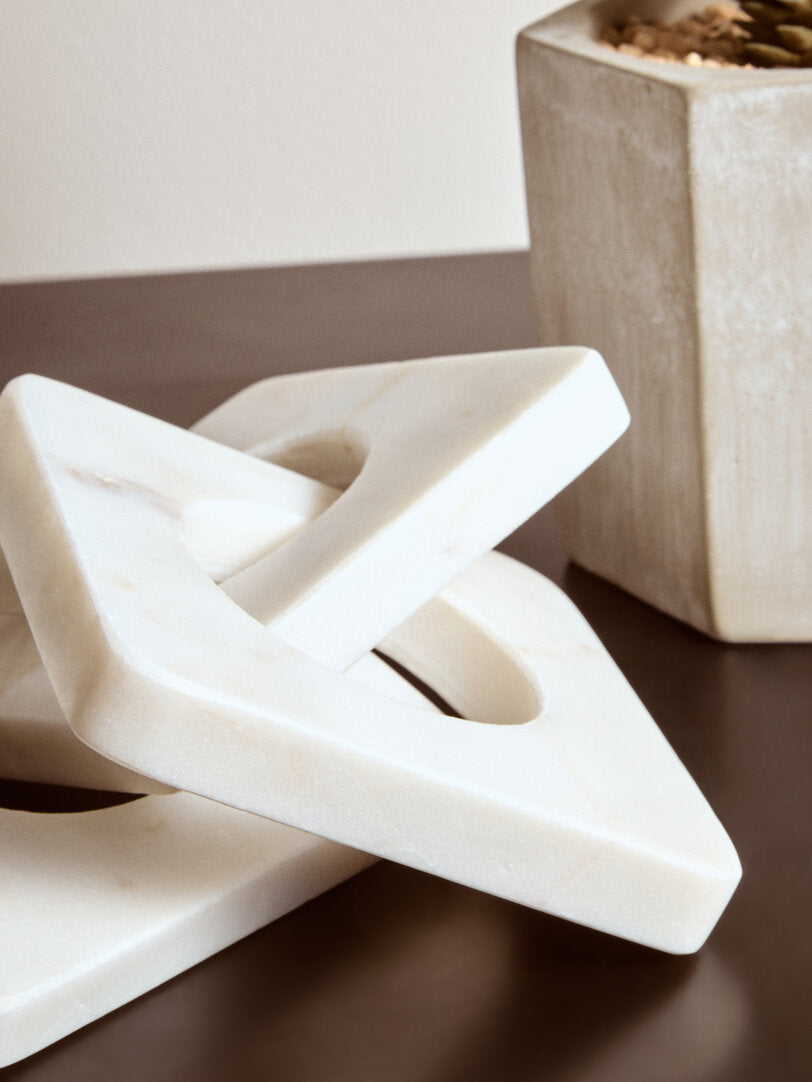 Nason White Marble Three Link Chain