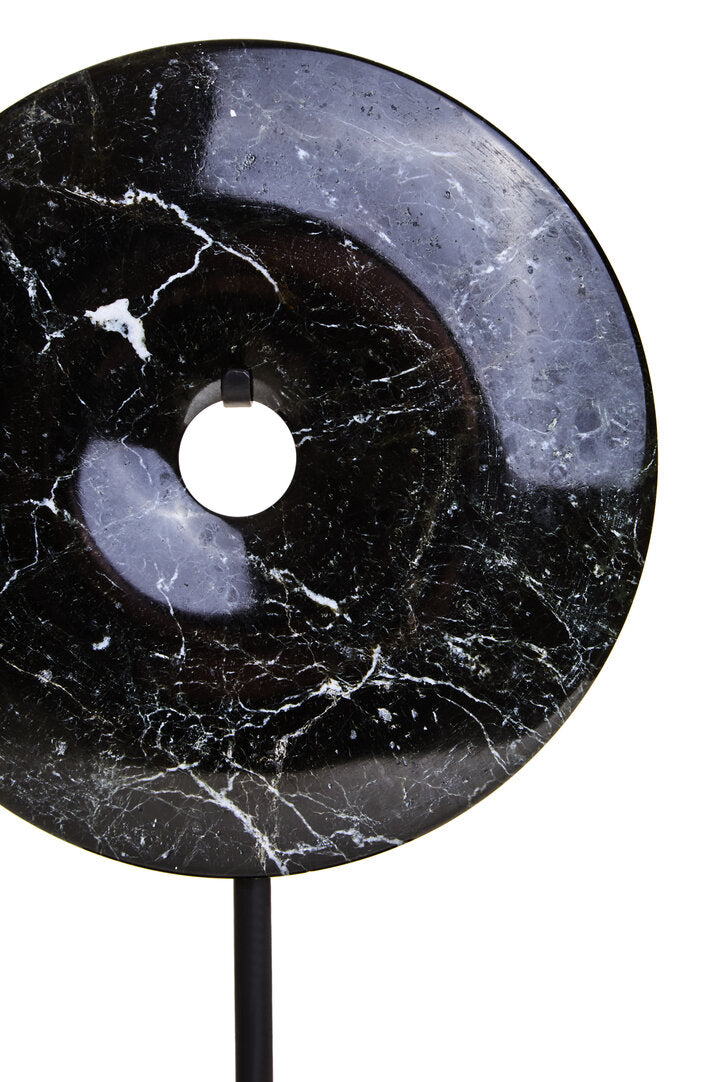 Salmo Small Black Marble Round Dia 20cm Disc Sculpture - Macro