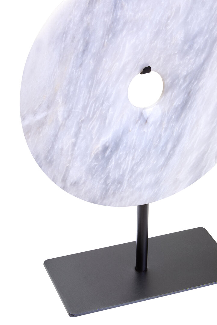 Zoro Small Round Dia 20cm White Marble Disc Sculpture - Macro