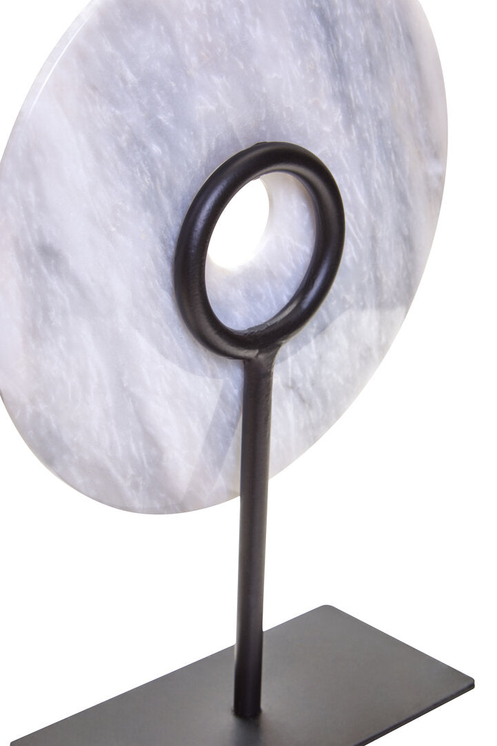 Zoro Small Round Dia 20cm White Marble Disc Sculpture - Macro