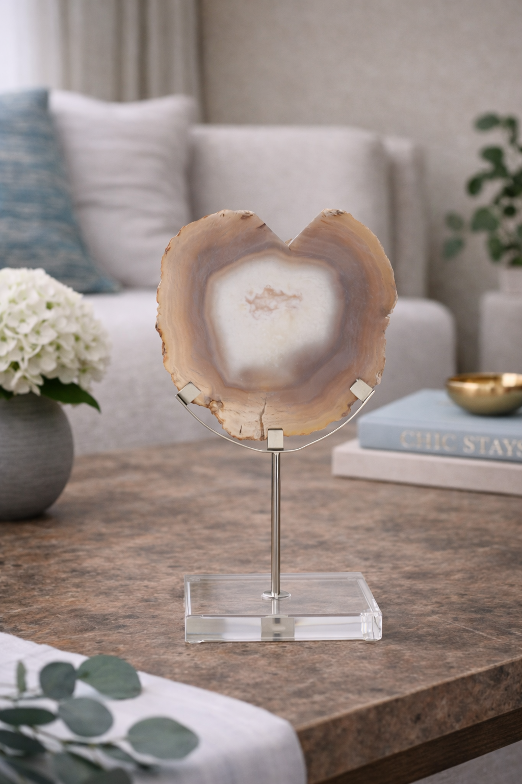 Bowerbird White And Silver Agate Sculpture