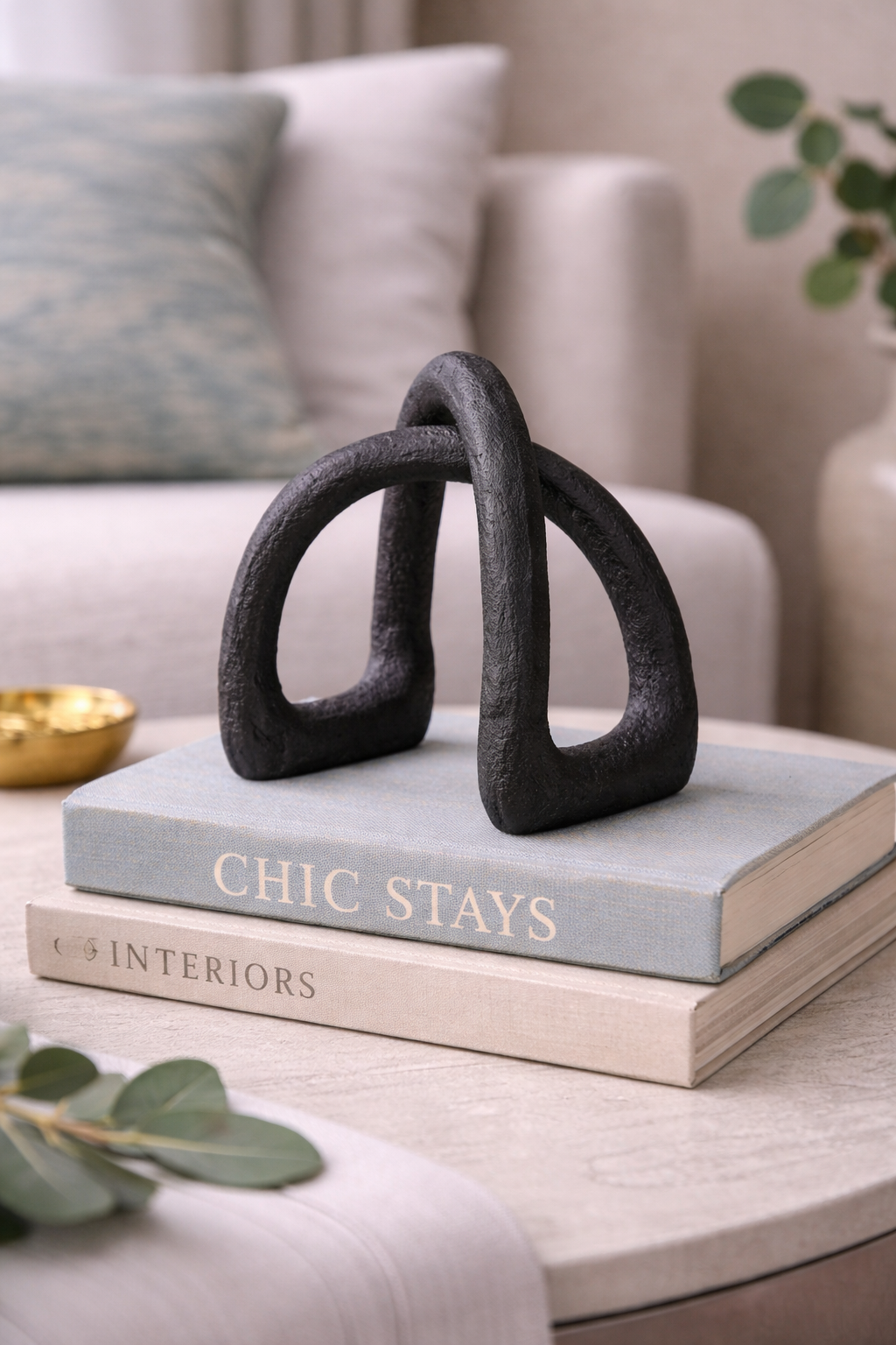 Deriva Textured Black Sculpture