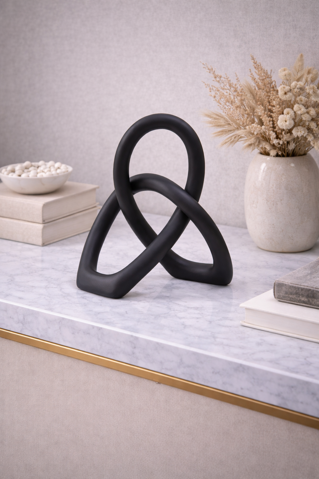 Broc Black Knot Sculpture