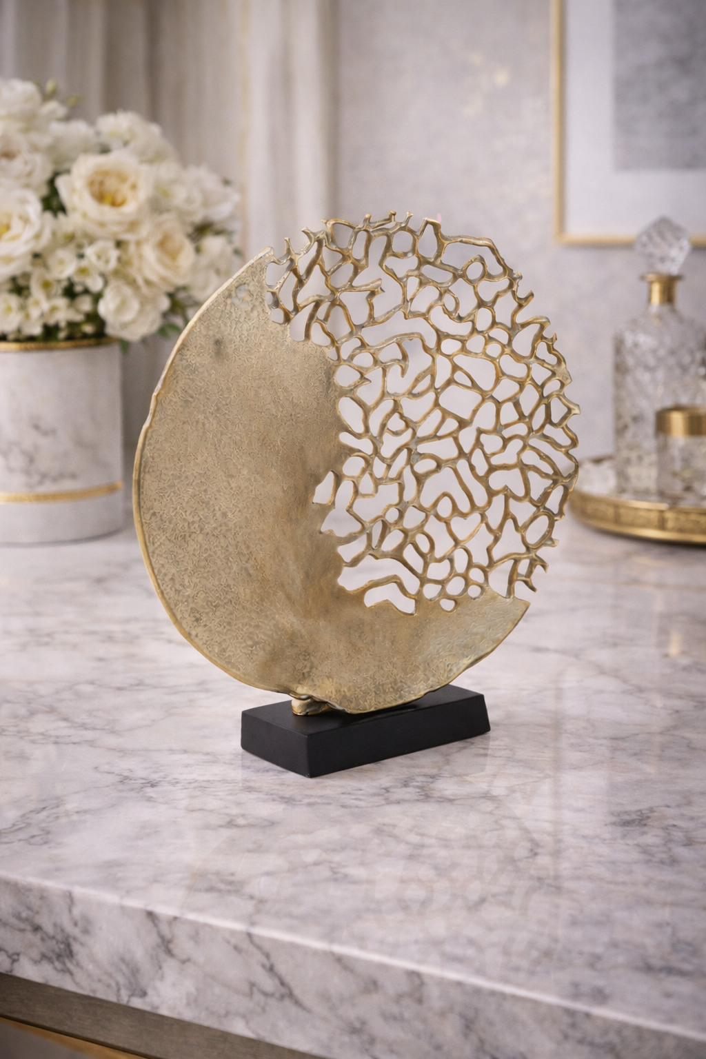 Daito Black and Gold Finish Round Sculpture